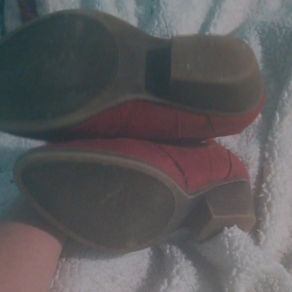 Red Heeled Boots with Decorative Stitching - Picture 2 of 4